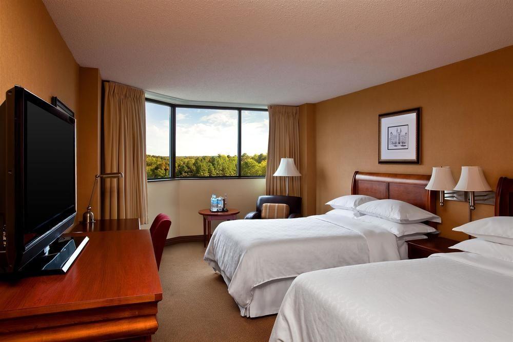 Hotel Four Points By Sheraton Richmond 3*