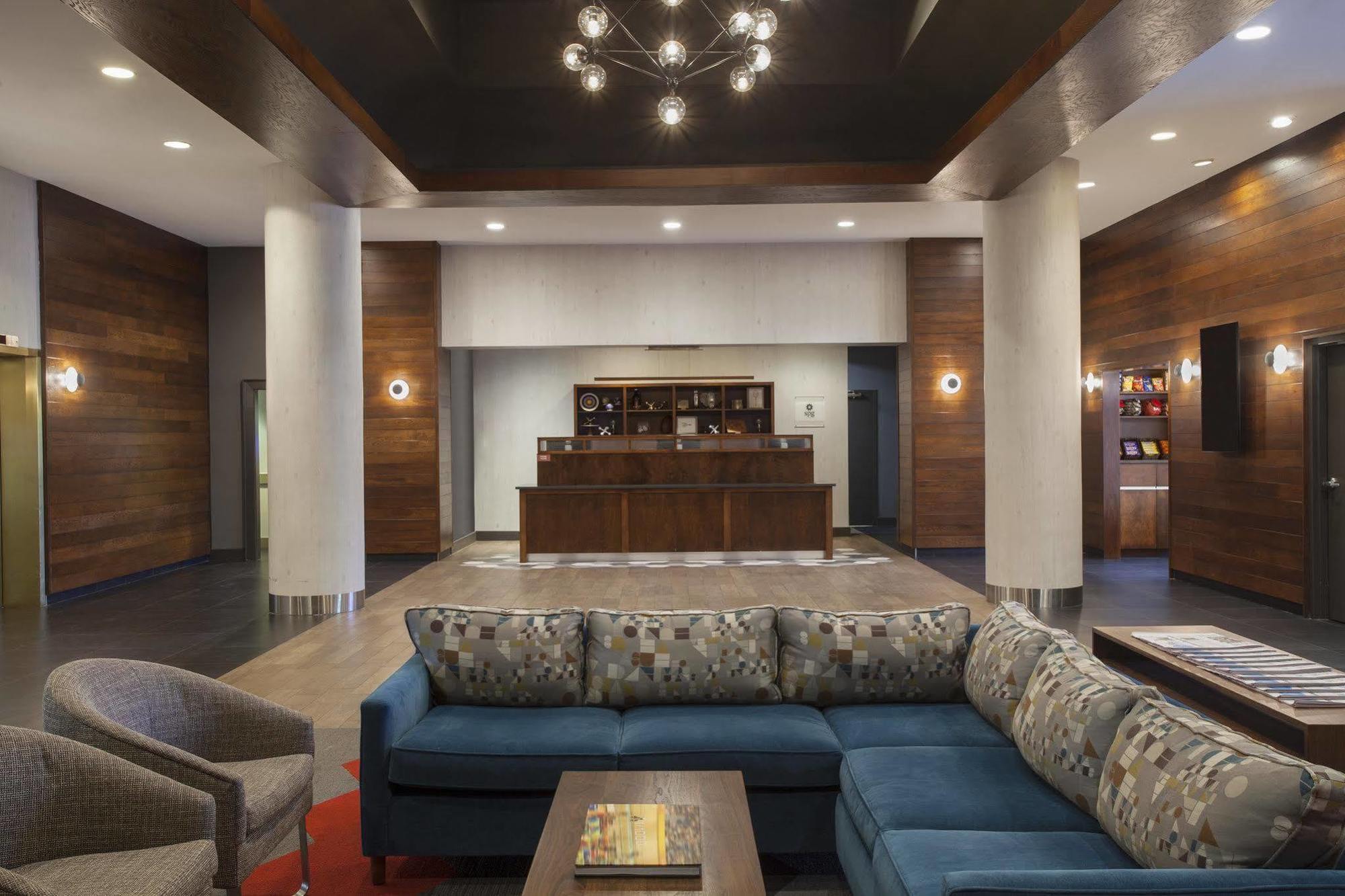 Four Points By Sheraton Richmond Hotel 3*