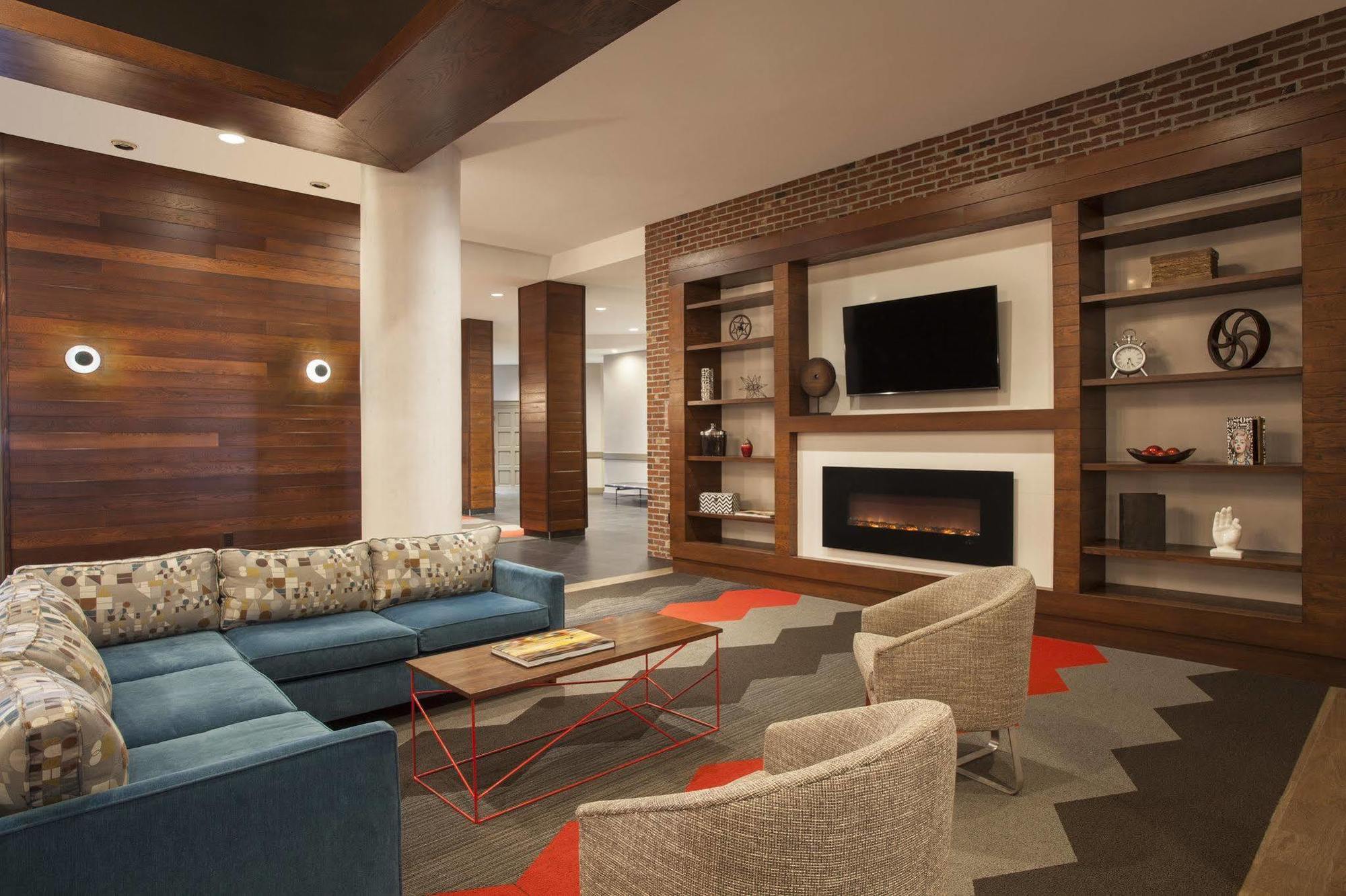 Four Points By Sheraton Richmond Hotel